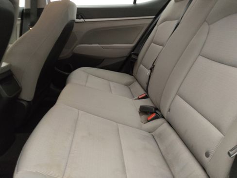 Used 2018 Hyundai Elantra SEL image 18