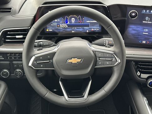 New 2026 Chevrolet Suburban Premier RWD image 27