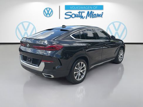 Used 2022 BMW X6 xDrive40i w/ Premium Package image 7