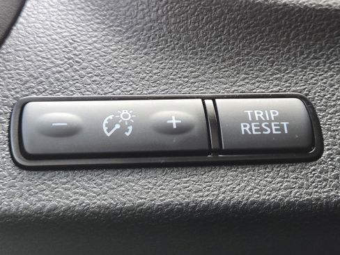 Used 2023 Nissan Leaf SV Plus image 27