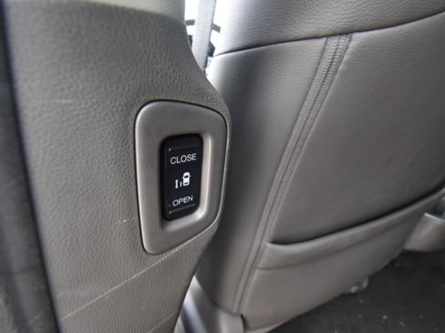 Used 2016 Honda Odyssey EX-L image 12