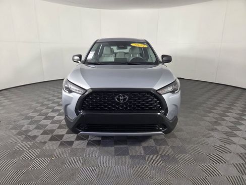 Used 2024 Toyota Corolla Cross L FWD image 3