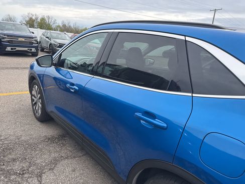 Used 2021 Ford Escape Titanium FWD image 26