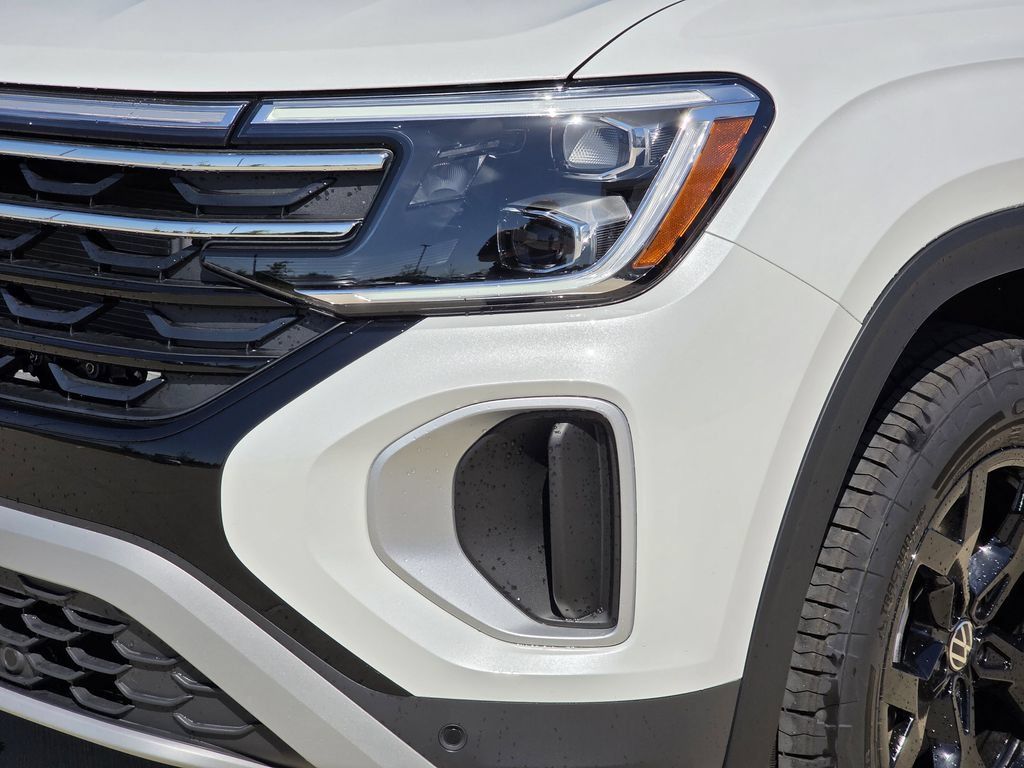 New 2026 Volkswagen Atlas Peak Edition AWD/4WD image 7