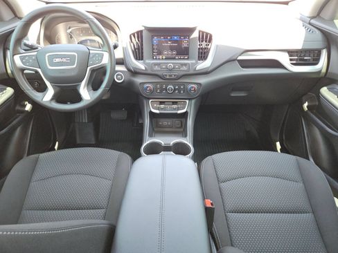 Certified 2024 GMC Terrain SLE w/ Driver Convenience Package FWD image 16
