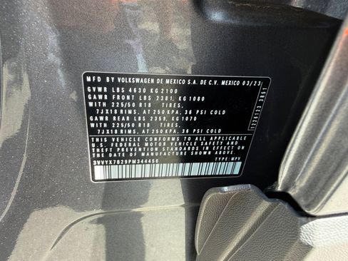 Used 2023 Volkswagen Taos SE AWD/4WD image 31