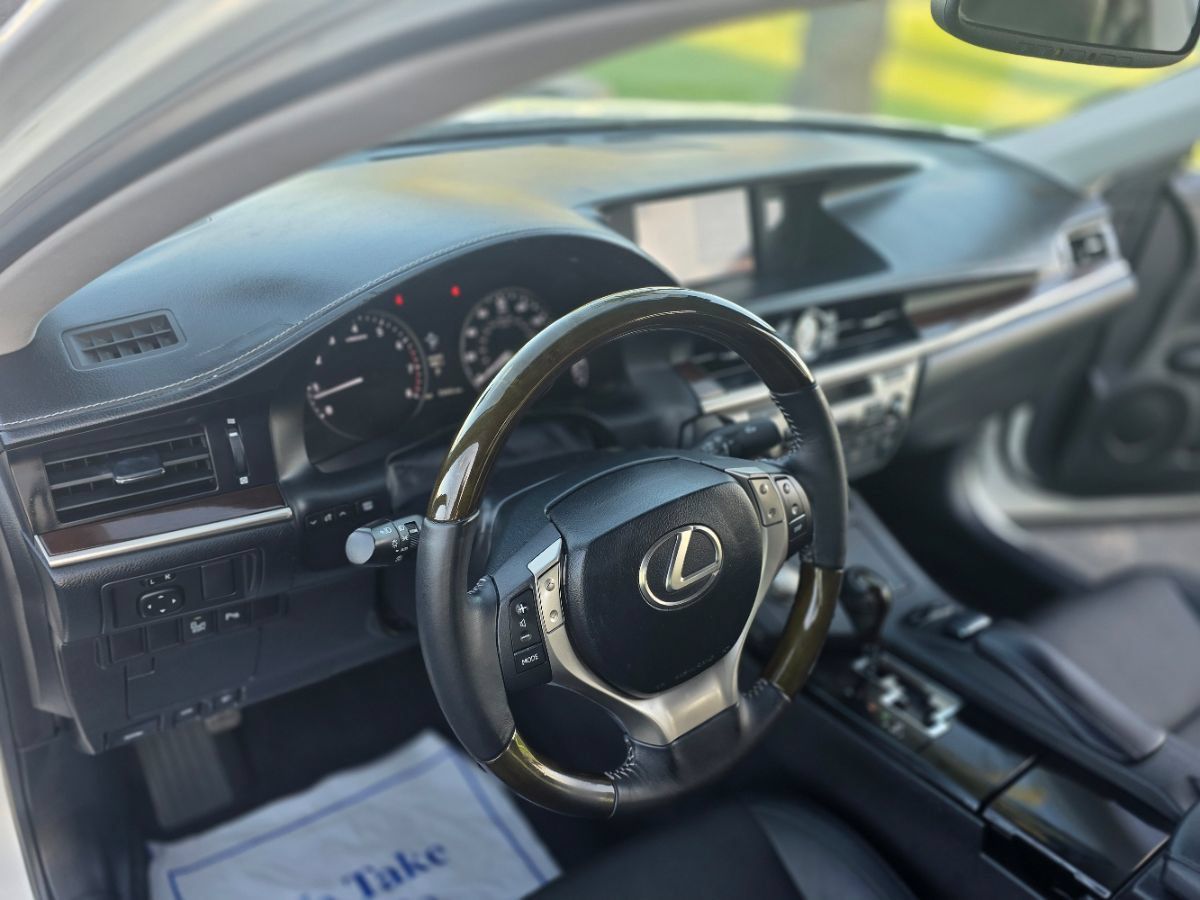 Used 2015 Lexus ES 350 FWD image 33