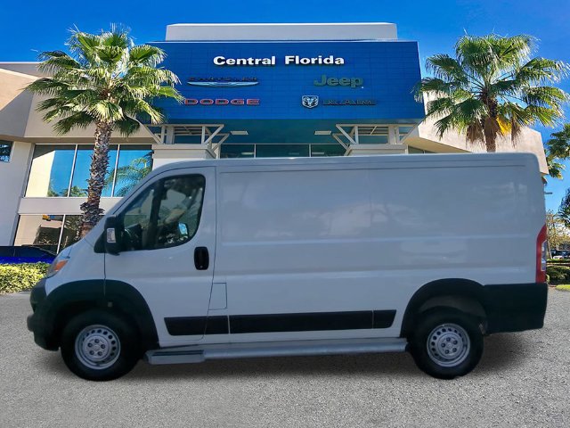 Used 2025 RAM ProMaster 2500 w/ U-Haul Equipment Group FWD image 8
