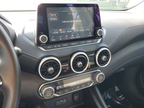 Certified 2020 Nissan Sentra SV FWD image 23