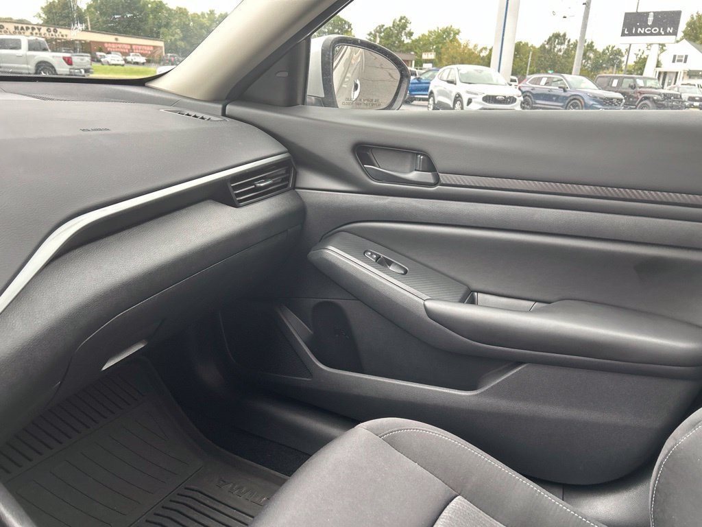 Used 2023 Nissan Altima 2.5 S FWD image 16
