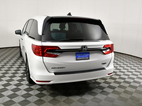 Certified 2023 Honda Odyssey EX-L image 7