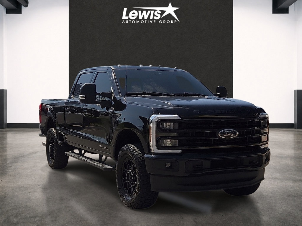 Used 2023 Ford F350 XLT w/ Black Appearance Package AWD/4WD image 6