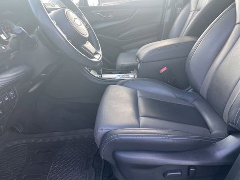 Used 2022 Subaru Ascent Onyx Edition image 10