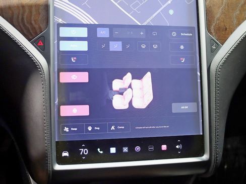 Used 2018 Tesla Model X 75D image 19