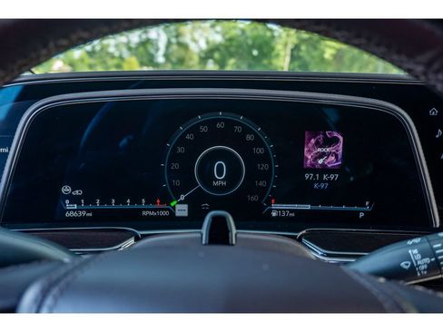 Used 2022 Cadillac Escalade ESV Sport Platinum RWD image 24
