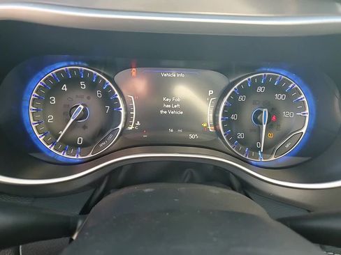 New 2026 Chrysler Pacifica Select image 15