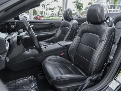 Used 2024 Ford Mustang Premium image 7