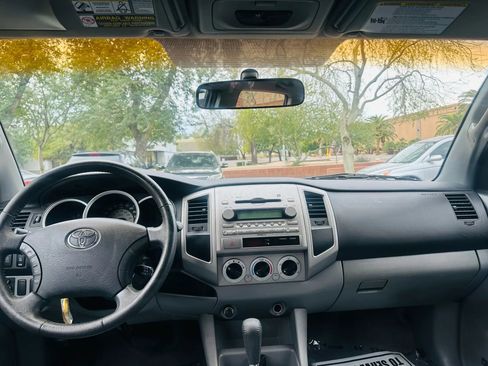 Used 2007 Toyota Tacoma PreRunner image 11