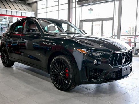 Used 2022 Maserati Levante GT image 3
