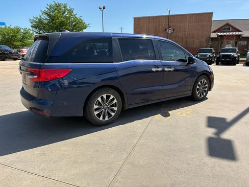 Used 2022 Honda Odyssey EX-L image 2