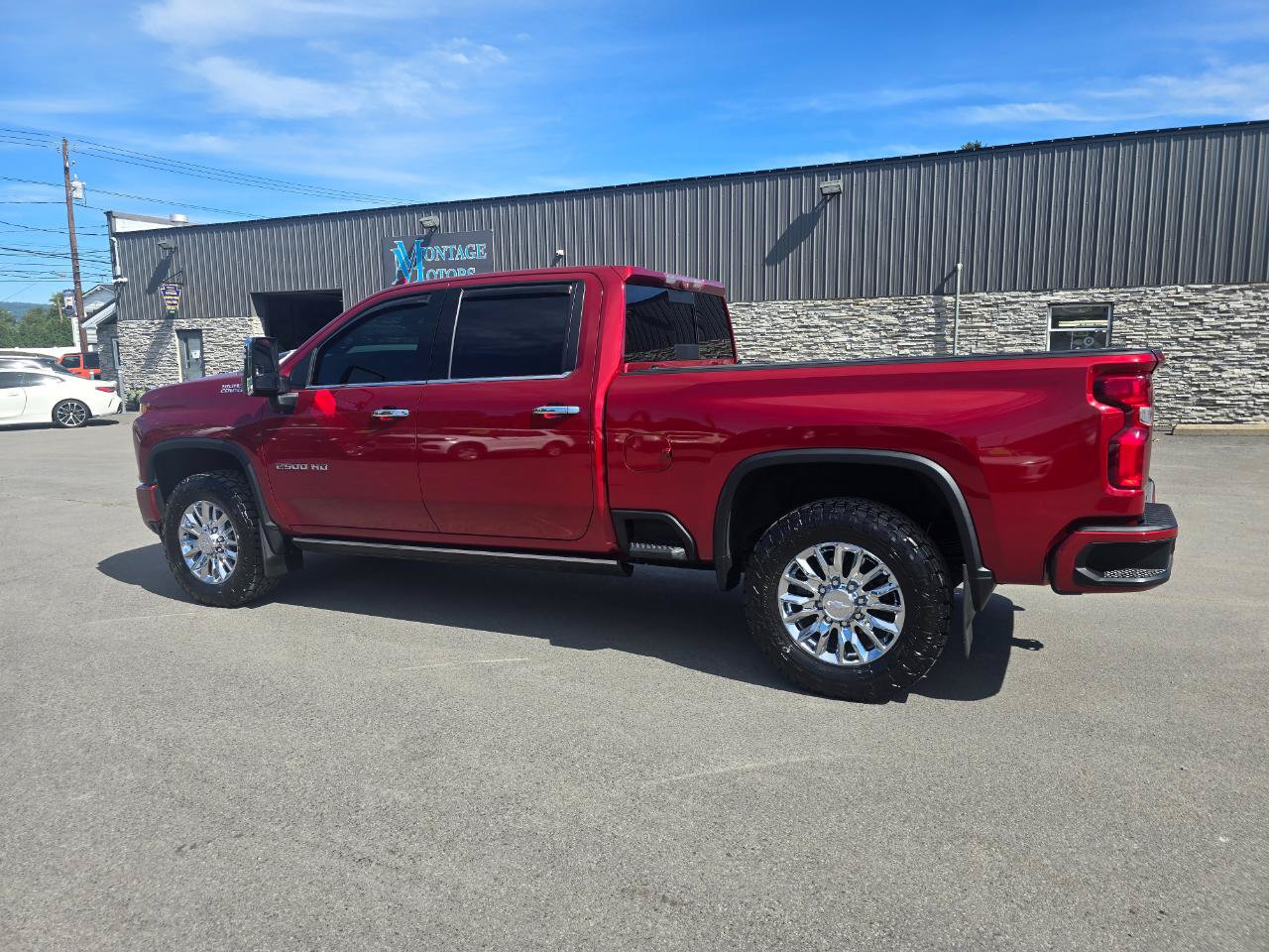 Used 2021 Chevrolet Silverado 2500 High Country w/ Z71 Off-Road Package AWD/4WD image 4