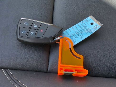 Used 2024 GMC Acadia Elevation image 36