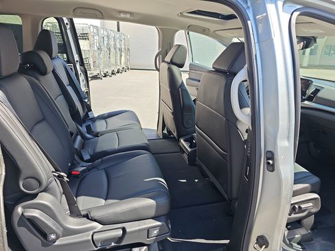 New 2026 Honda Odyssey EX-L image 11