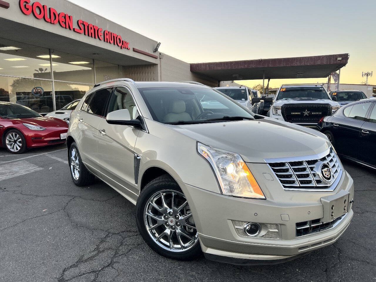 Used 2013 Cadillac SRX Premium AWD/4WD image 1