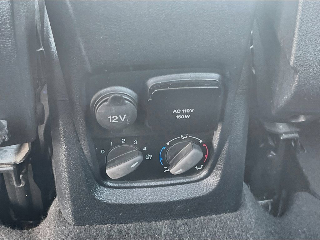 Used 2022 Ford Transit Connect XL FWD image 23