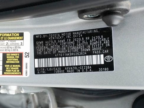 Used 2024 Toyota Camry SE w/ Cold Weather Package FWD image 35