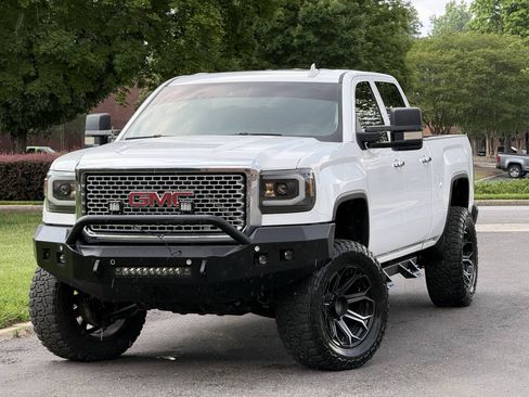 Used 2015 GMC Sierra 2500 Denali w/ Duramax Plus Package AWD/4WD image 1