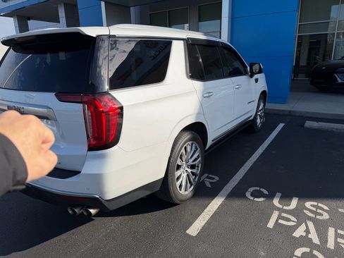 Certified 2022 GMC Yukon Denali w/ Denali Premium Package image 5