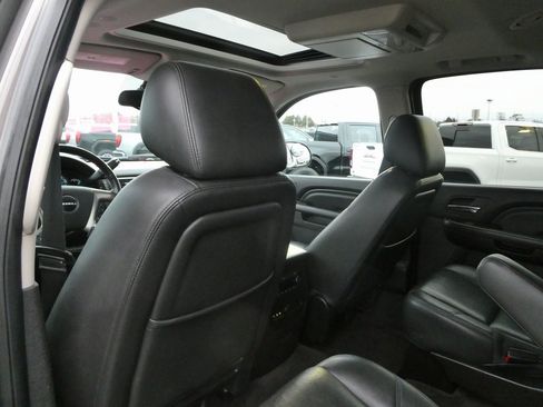 Used 2012 GMC Yukon Denali image 32