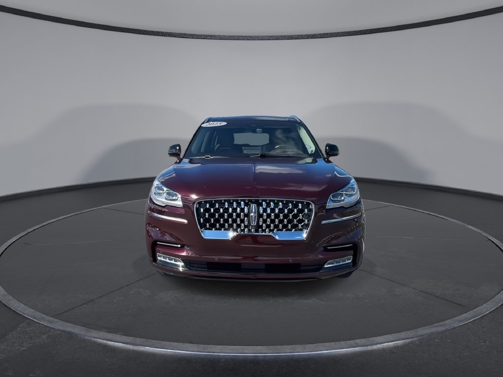 Used 2023 Lincoln Aviator Grand Touring w/ Equipment Group 301A AWD/4WD image 3