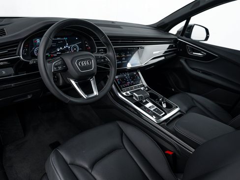 Certified 2025 Audi Q7 3.0T Premium Plus w/ Premium Plus Package AWD/4WD image 8