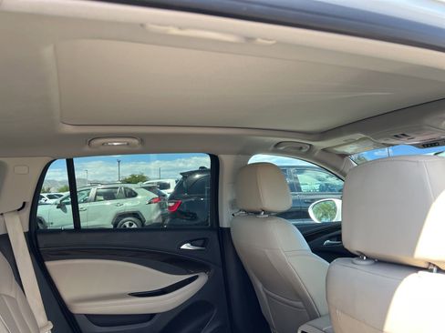 Used 2019 Buick Envision Essence w/ LPO, Active Package FWD image 21