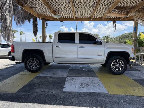 Used 2014 GMC Sierra 1500 SLT w/ All-Terrain Package AWD/4WD image 4