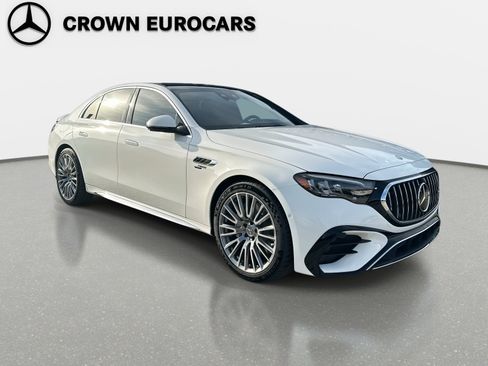 New 2026 Mercedes-Benz E 53 AMG e 4MATIC Sedan image 2