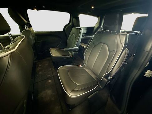 New 2026 Chrysler Pacifica Limited w/ S Appearance Package image 26
