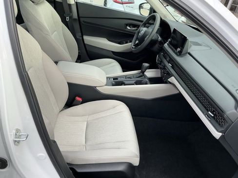 Used 2025 Honda Accord SE image 20