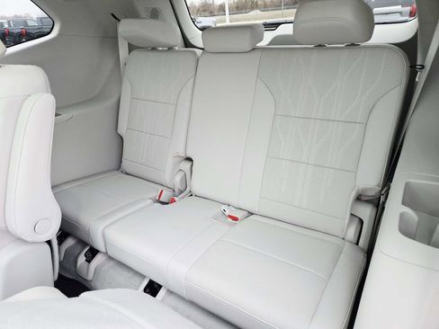 New 2026 Buick Enclave Avenir w/ Super Cruise Package image 14