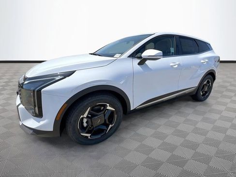 New 2026 Kia Sportage EX image 3