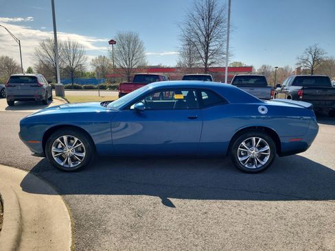 Used 2023 Dodge Challenger SXT AWD/4WD image 6