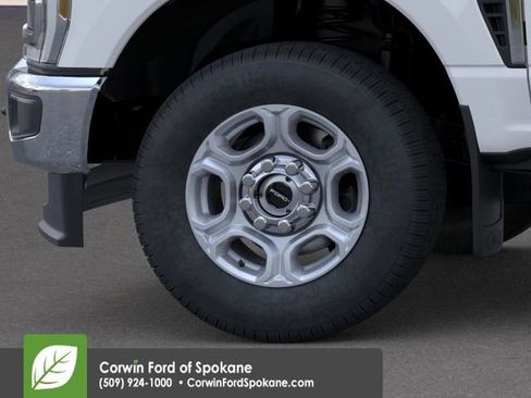 New 2026 Ford F250 XLT w/ XLT Premium Package AWD/4WD image 19