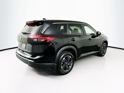 Used 2026 Nissan Rogue SV FWD image 9