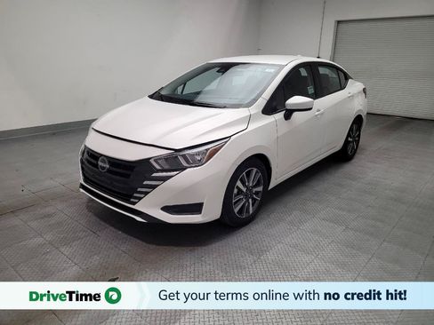 Used 2024 Nissan Versa SV FWD image 1