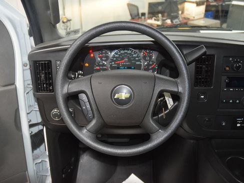 Used 2024 Chevrolet Express 3500 LT w/ LT Preferred Equipment Group RWD image 24