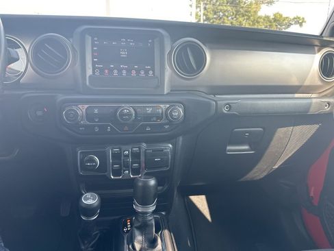 Used 2020 Jeep Gladiator Sport w/ Quick Order Package 24S image 18