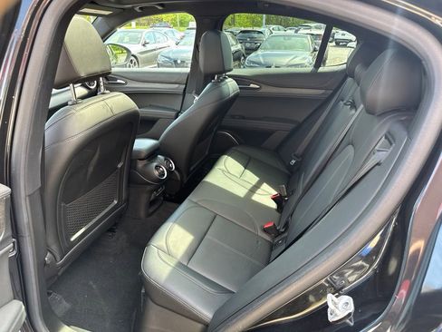 Used 2023 Alfa Romeo Stelvio Ti AWD/4WD image 44