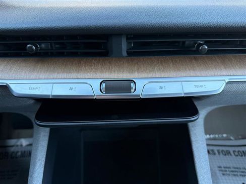 Used 2024 Lucid Air Pure image 27